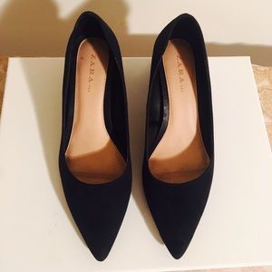 Perfect court shoes